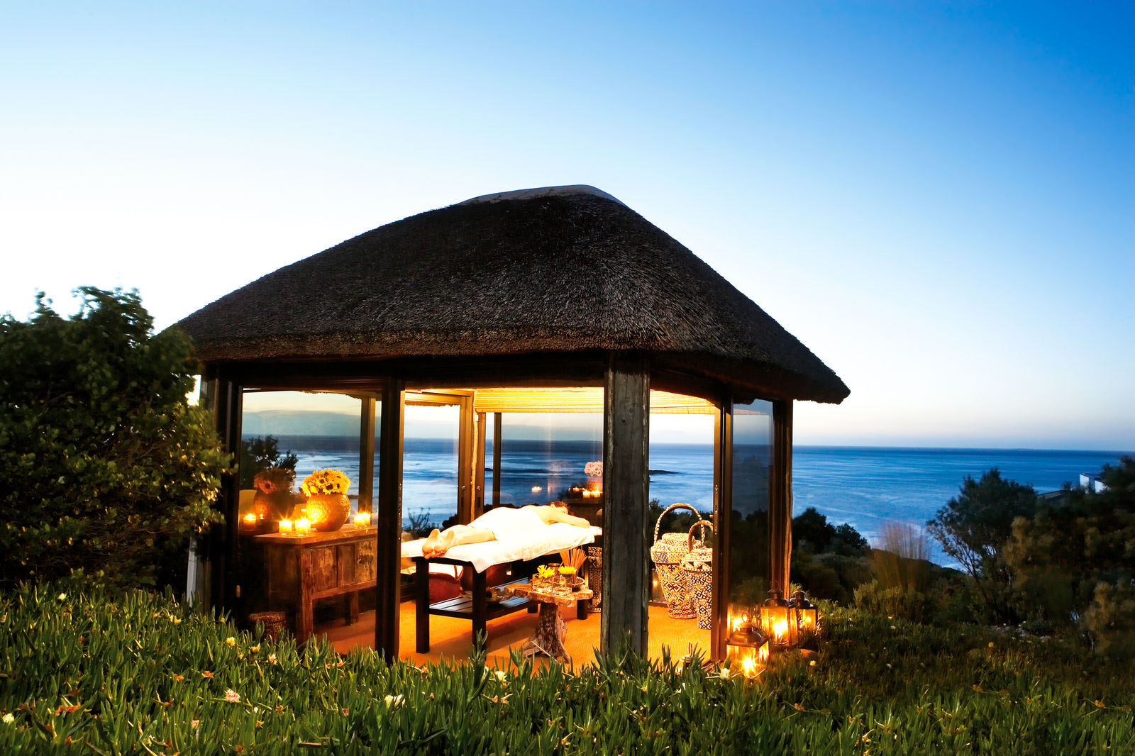 Twelve Apostles Spa Gazebo