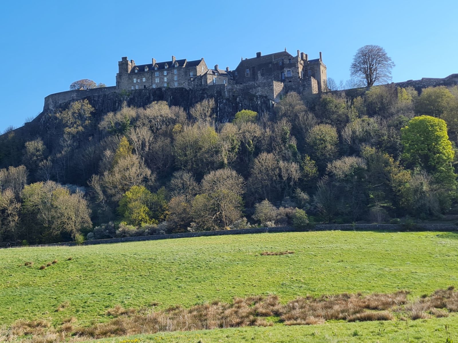 The wide open areas surrounding Edinburgh Castle