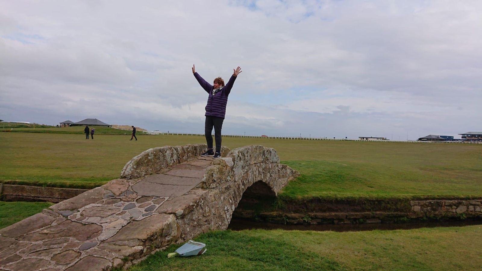 The iconic Swilcan Bridge